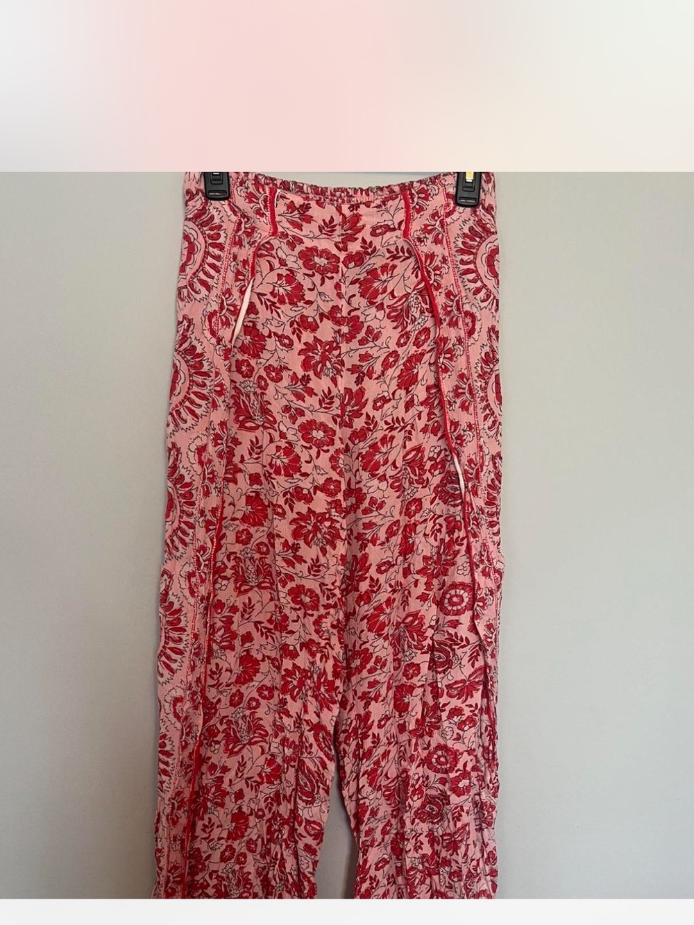 Billabong Red Floral Wide-Leg Split Leg Flowy Pants